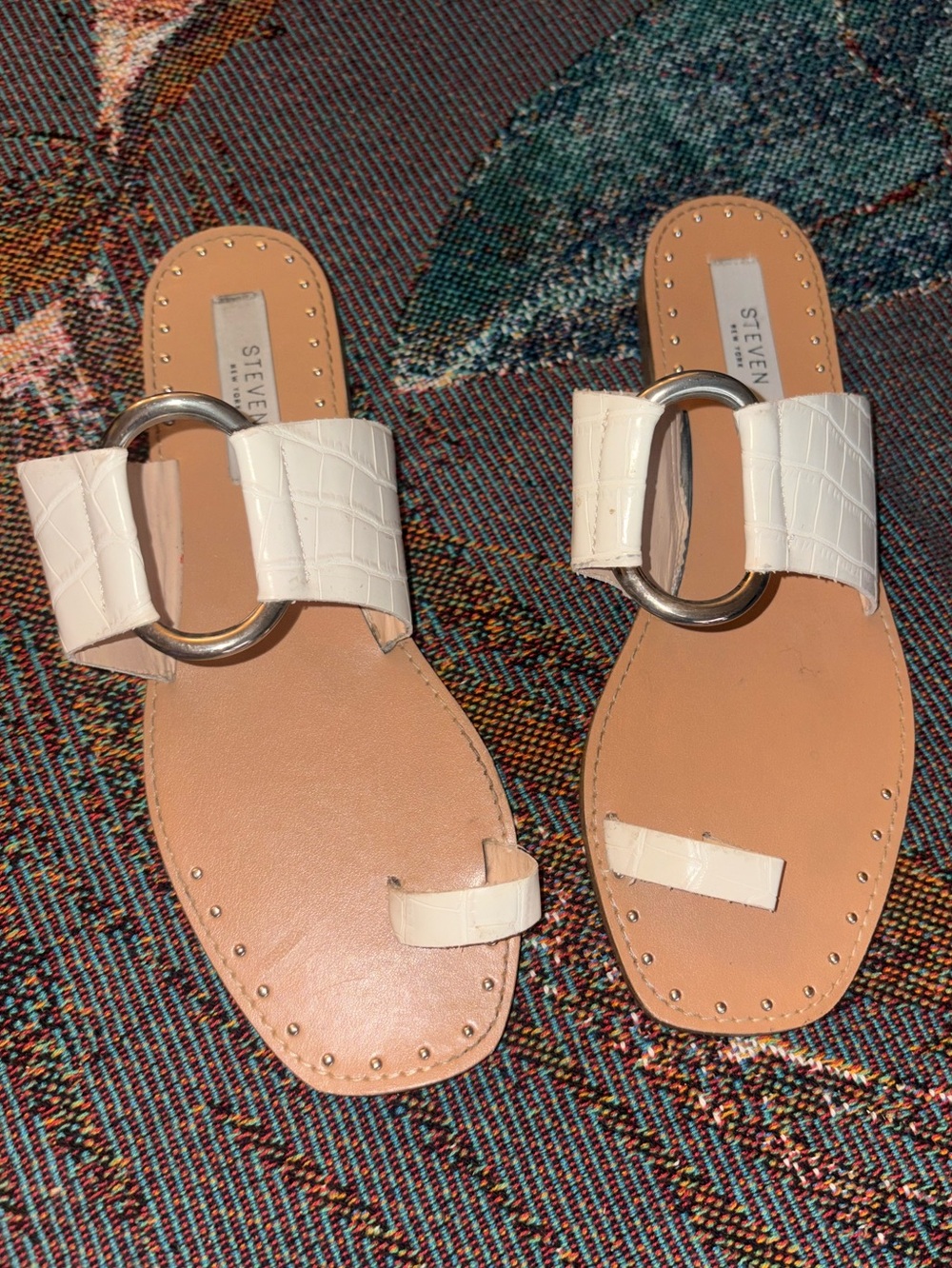 Steve Madden White Croc-Embossed Toe Ring Sandals with Silver Oval Accent